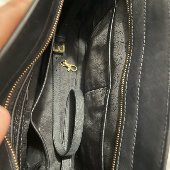 🏷️ FINAL SALE • [Michael Kors] Black Selma Satchel - Picture 10 of 11